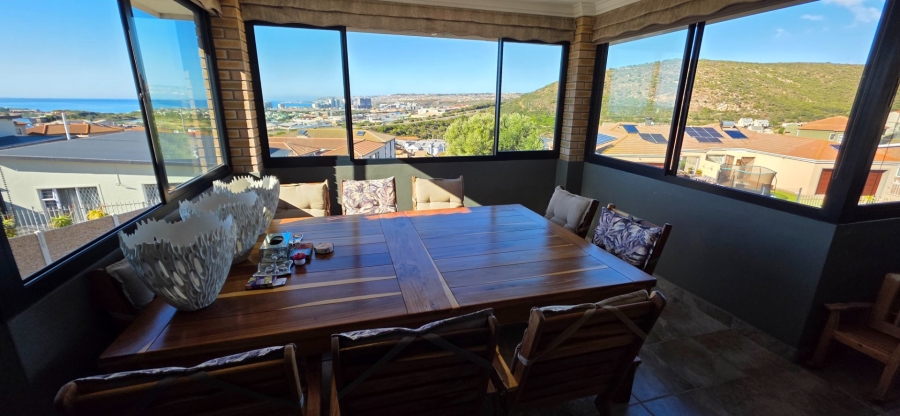 5 Bedroom Property for Sale in Island View Western Cape